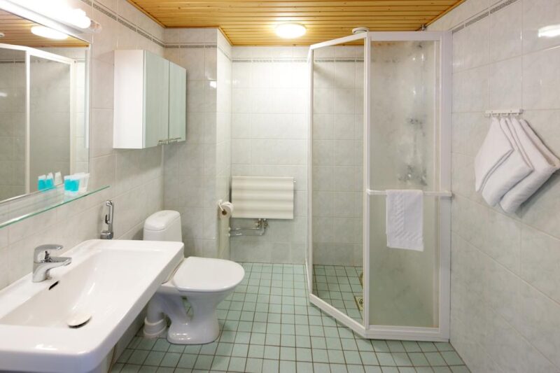 Ванная комната в отеле Hellsten Helsinki Senate 3*
