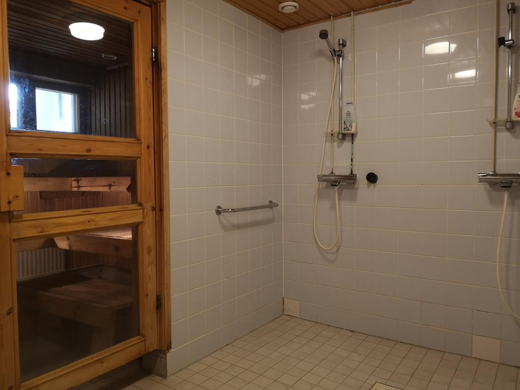 Ванная комната в отеле Hirsiranta