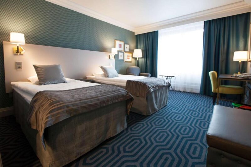 Односпальные кровати в номере отеля Scandic Park 4*