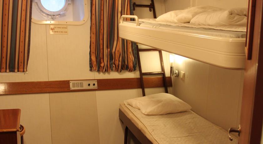 Кровати в хостеле Laiva Borea 3* в Турку