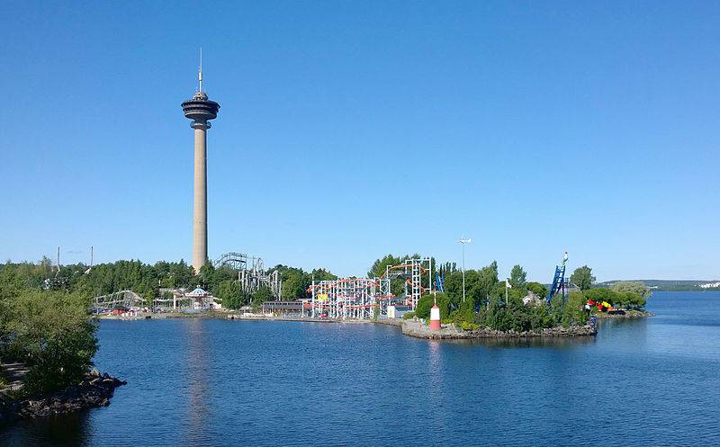 Смотровая башня Нясиннеула в парке развлечений Сяркянниеми