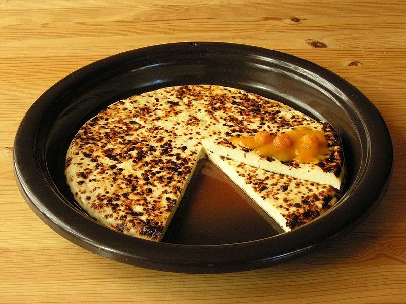 Жареный лапландский сыр в Финляндии