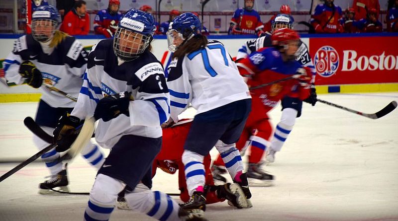 В Эспоо проходит чемпионат мира по хоккею с шайбой среди женщин