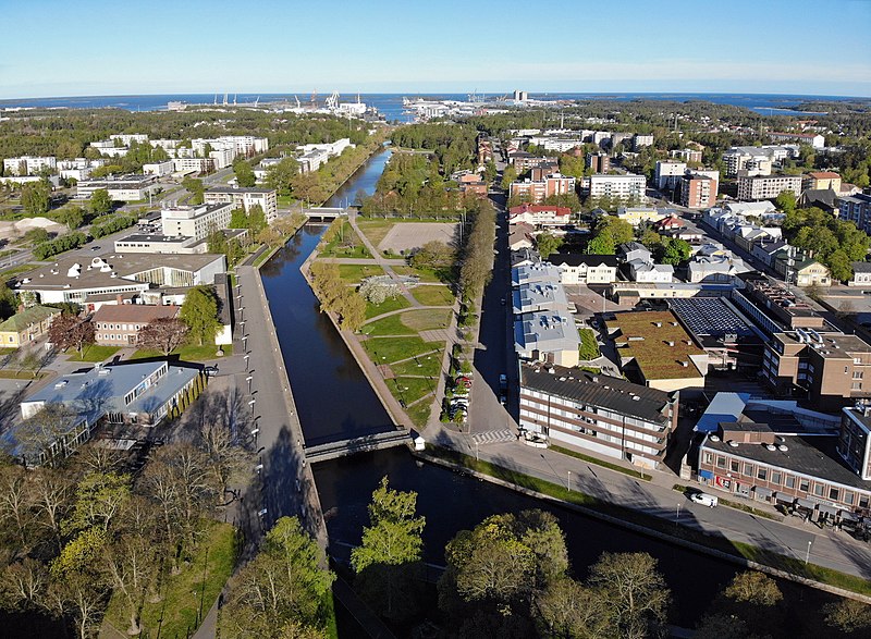 Канал в финском городе Раума