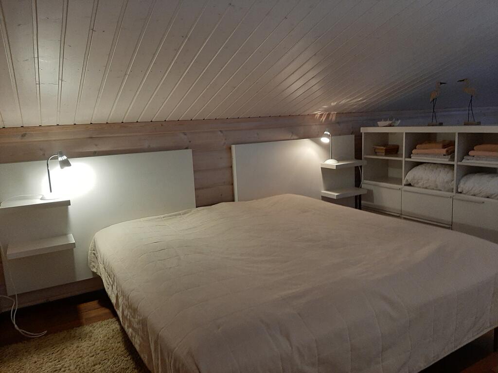 Двухспальная кровать в Kiurun Villas 4*