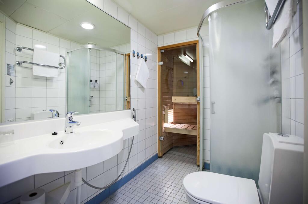 Ванная комната в отеле Scandic Patria 4*