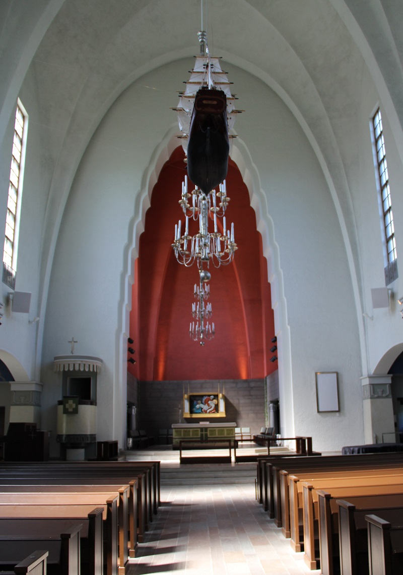 Алтарь в церкви Микаэля Агриколы в Хельсинки
