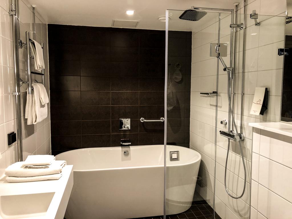 Ванная комната в отеле Original Sokos Hotel Seurahuone Kotka