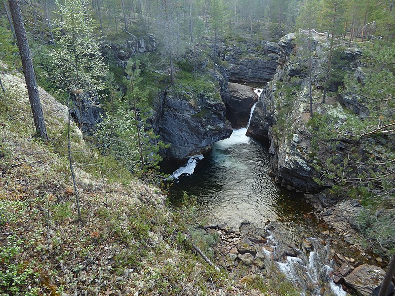 Отдых в национальном парке Lemmenjoki в Финляндии