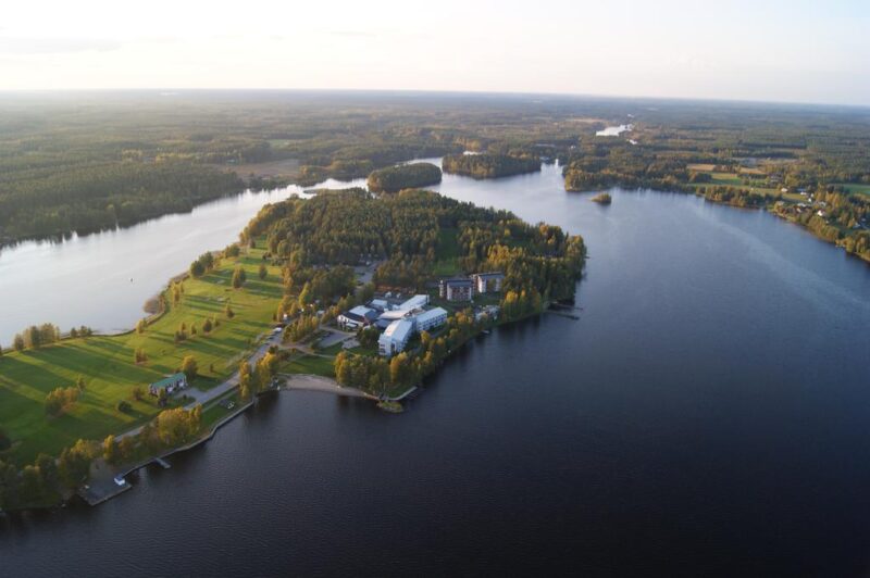 Отель Kivitippu на финском озере Лаппаярви