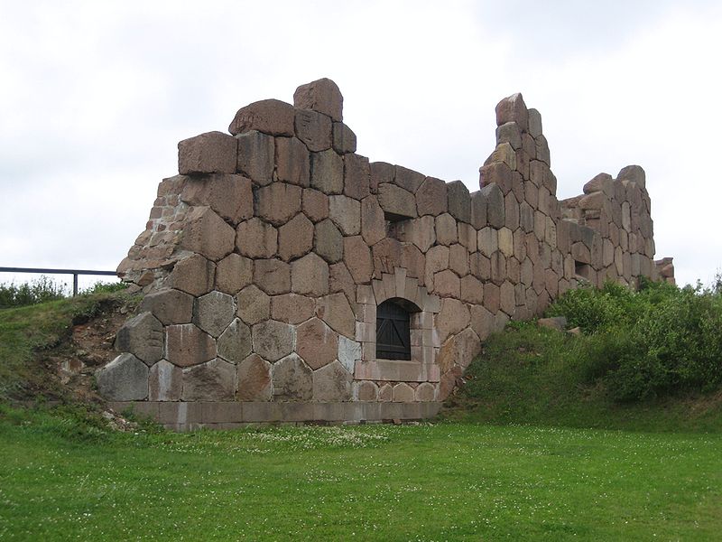 Останки крепости Бомарсунд на Аландских островах