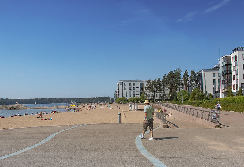 Пляж Ауринколахти в городе Хельсинки