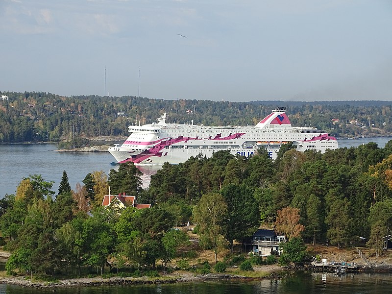 Прибытие парома Baltic Princess в порт Стокгольма