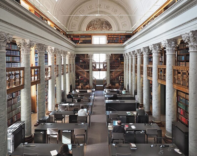 Библиотека в Университете города Хельсинки