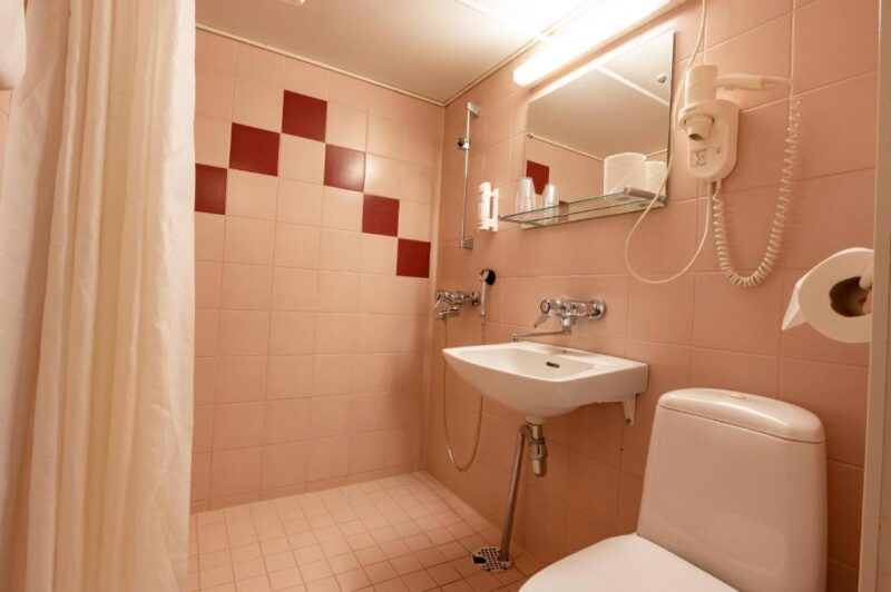 Ванная комната в отеле Arthur 3*
