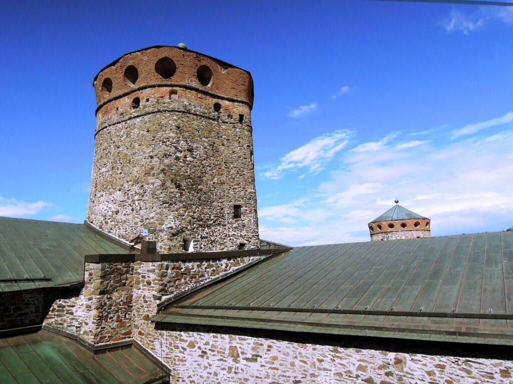Башня в крепости Олавинлинна в финском городе Савонлинна