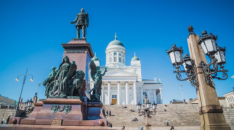 Памятники в Хельсинки