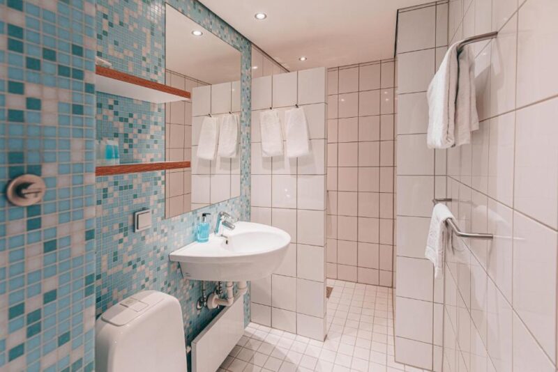 Ванная комната в отеле Centro Hotel Turku 3* в городе Турку