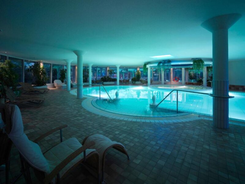 Плавательный бассейн в отеле Ruissalo Sра 4*