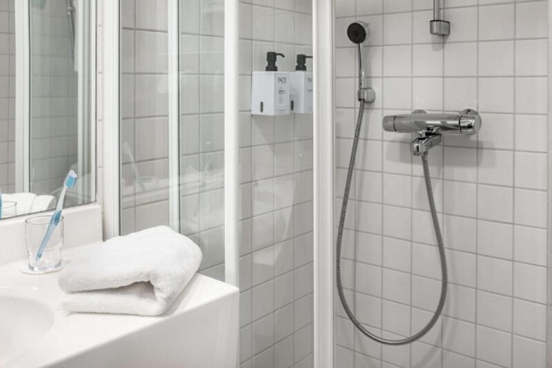 Ванная комната в отеле Scandic Plaza Turku